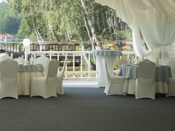 Складные круглые столы под открытым небом Складные круглые столы под открытым небом - фото